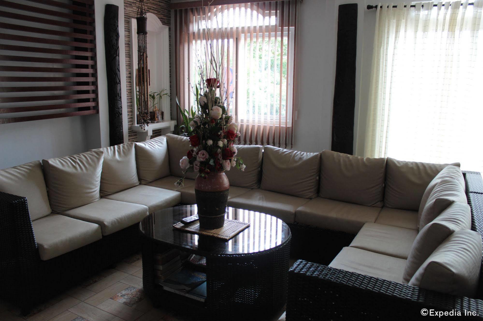 Coron Bancuang Mansion Bed and Breakfast Exteriör bild