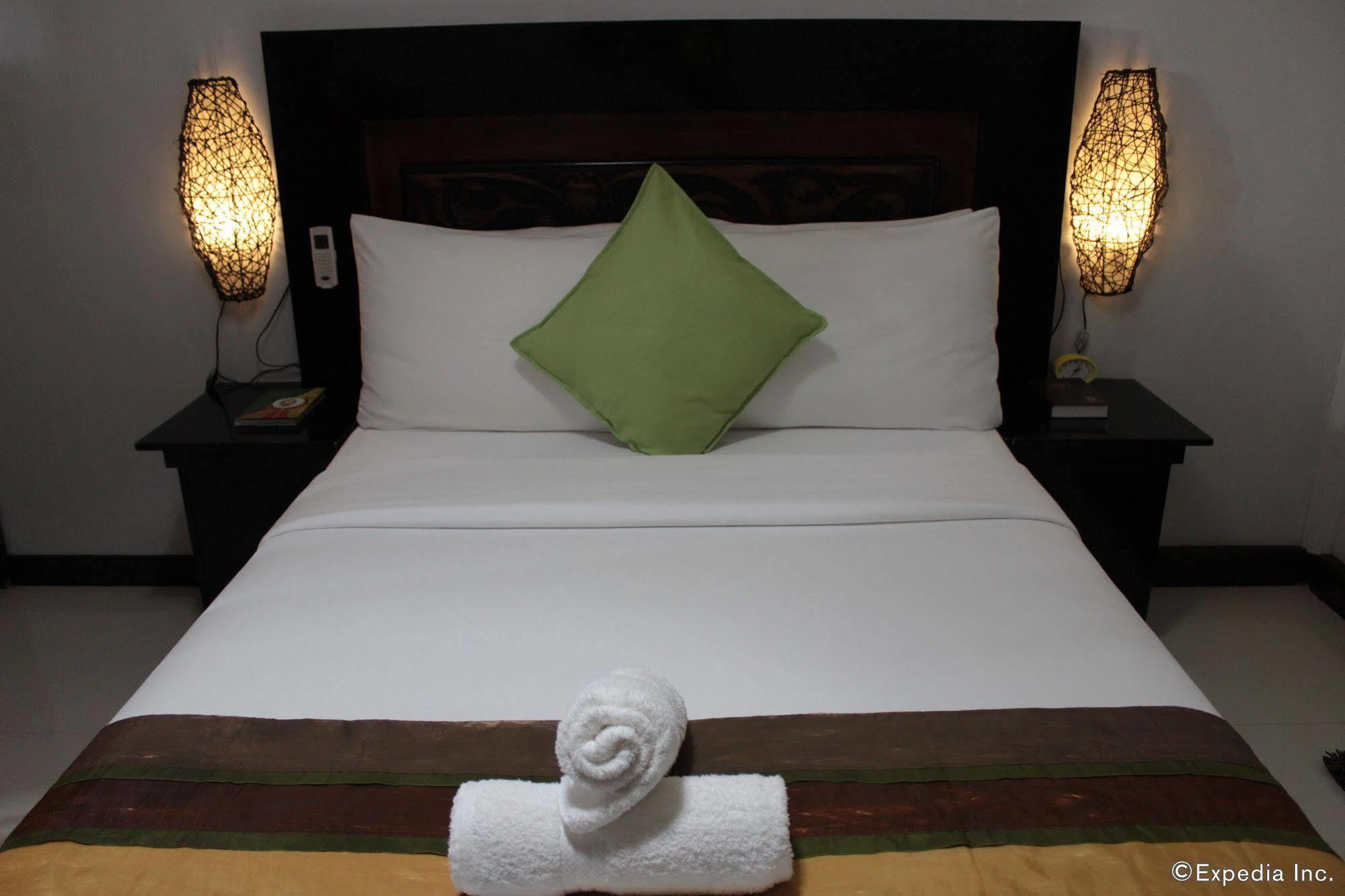Coron Bancuang Mansion Bed and Breakfast Exteriör bild